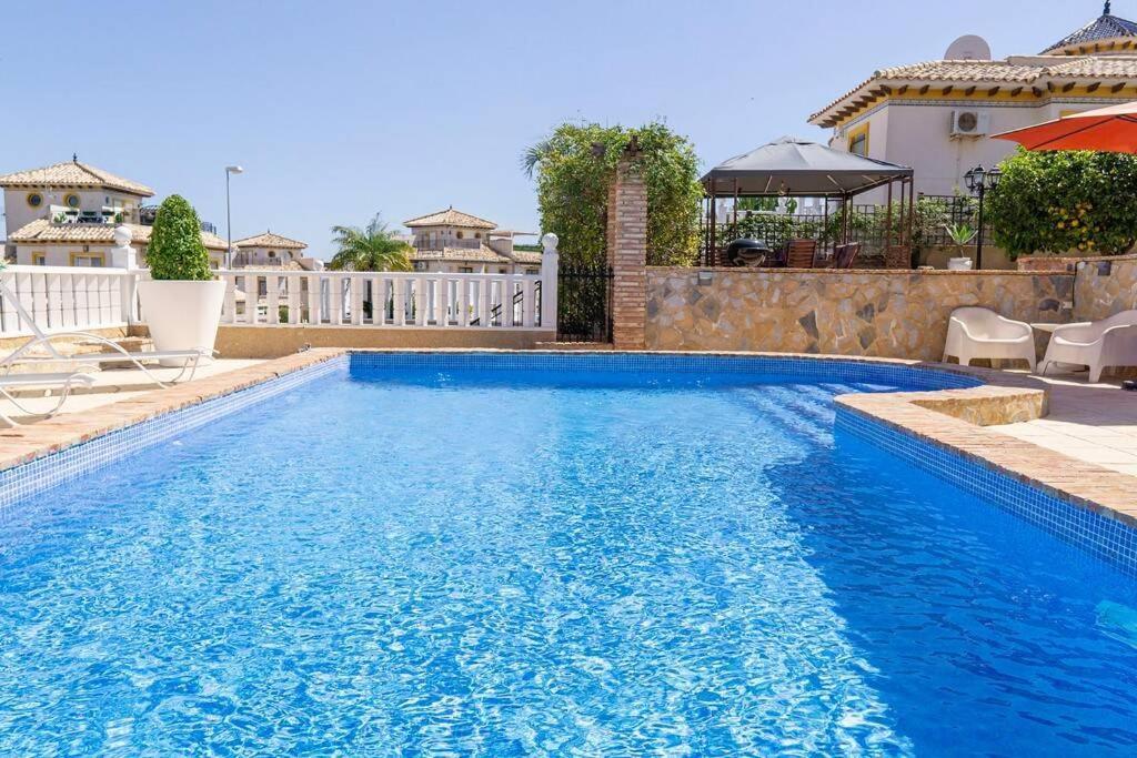 Casa Lilly-Rose, A Beautiful 3 Bedroom Detached Villa A Short Walk To The Villamartin Plaza & Golf Course Zewnętrze zdjęcie