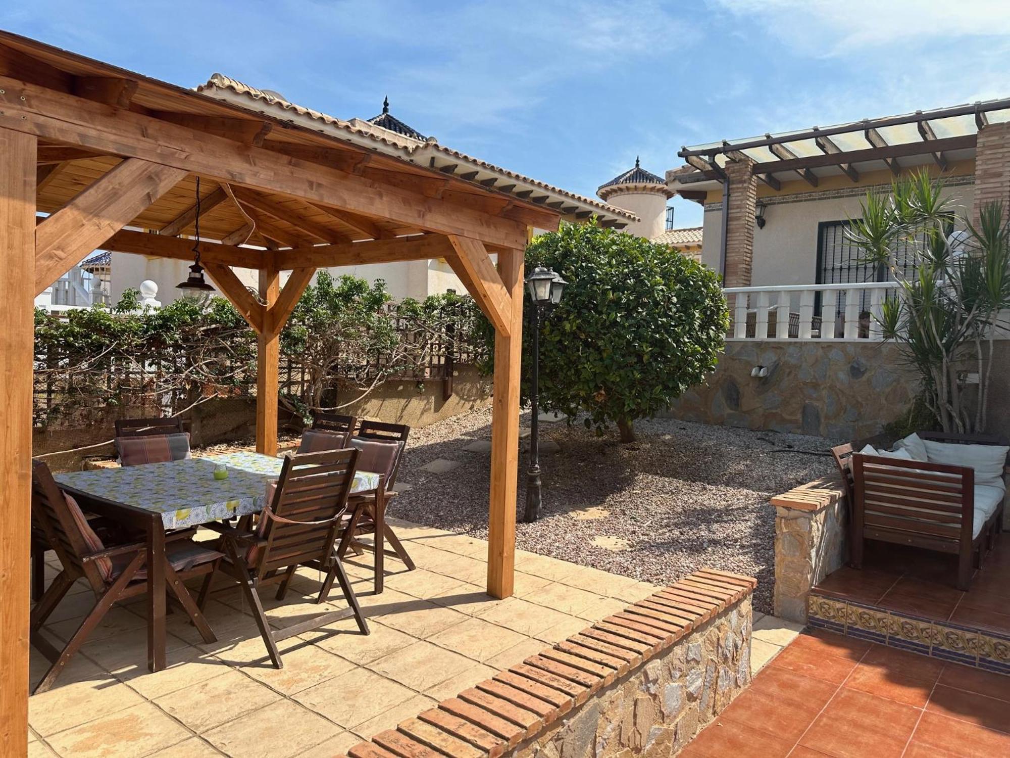 Casa Lilly-Rose, A Beautiful 3 Bedroom Detached Villa A Short Walk To The Villamartin Plaza & Golf Course Zewnętrze zdjęcie